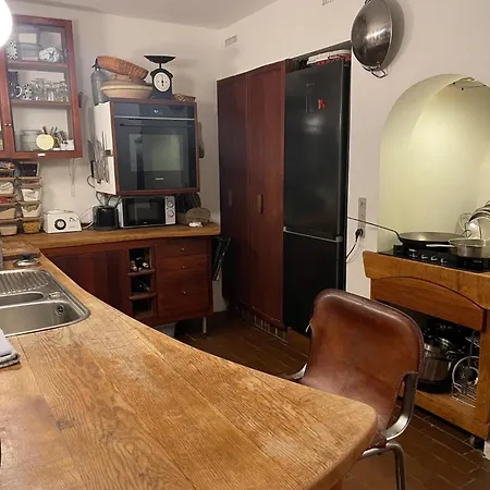 Apartamento Cozy Chambers With Sunny Garden *