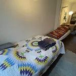 Apartment Cozy Chambers With Sunny Garden *