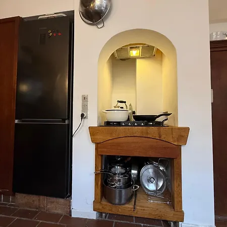 Cozy Chambers With Sunny Garden