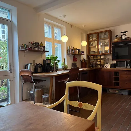 Cozy Chambers With Sunny Garden Appartement *